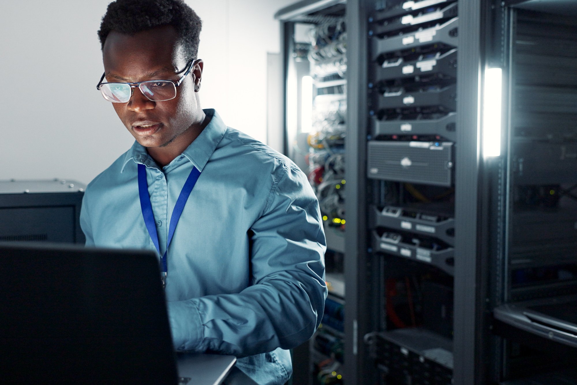 a man implementing it operations management best practices